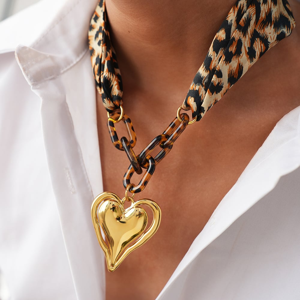 1 Piece Retro Heart Leopard Print Stainless Steel  Gold Color  Women's Chain Bracelets Picture3