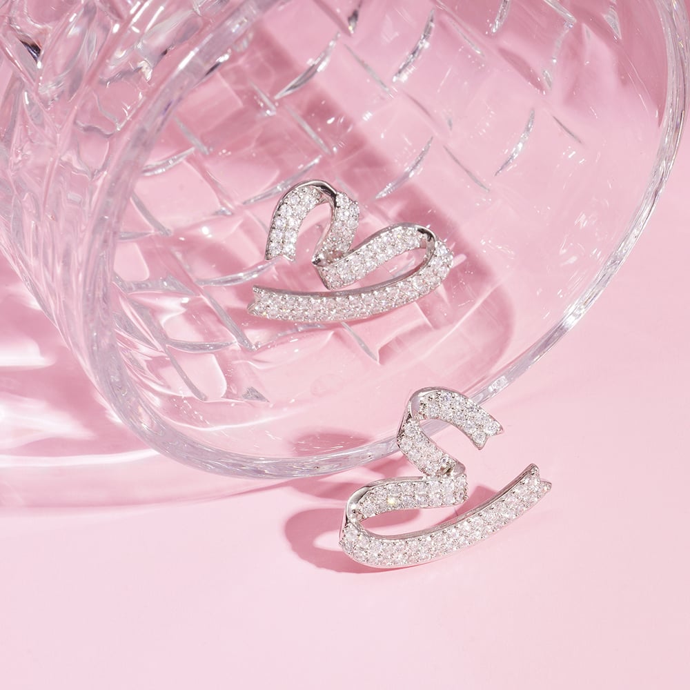 1 Pair Festive Series Sweet Heart Copper Stud Earrings Picture3