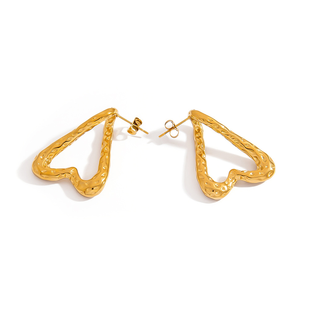 1 Pair Retro Heart Hammer Pattern Stainless Steel  Gold Color  Stud Earrings h5Picture5