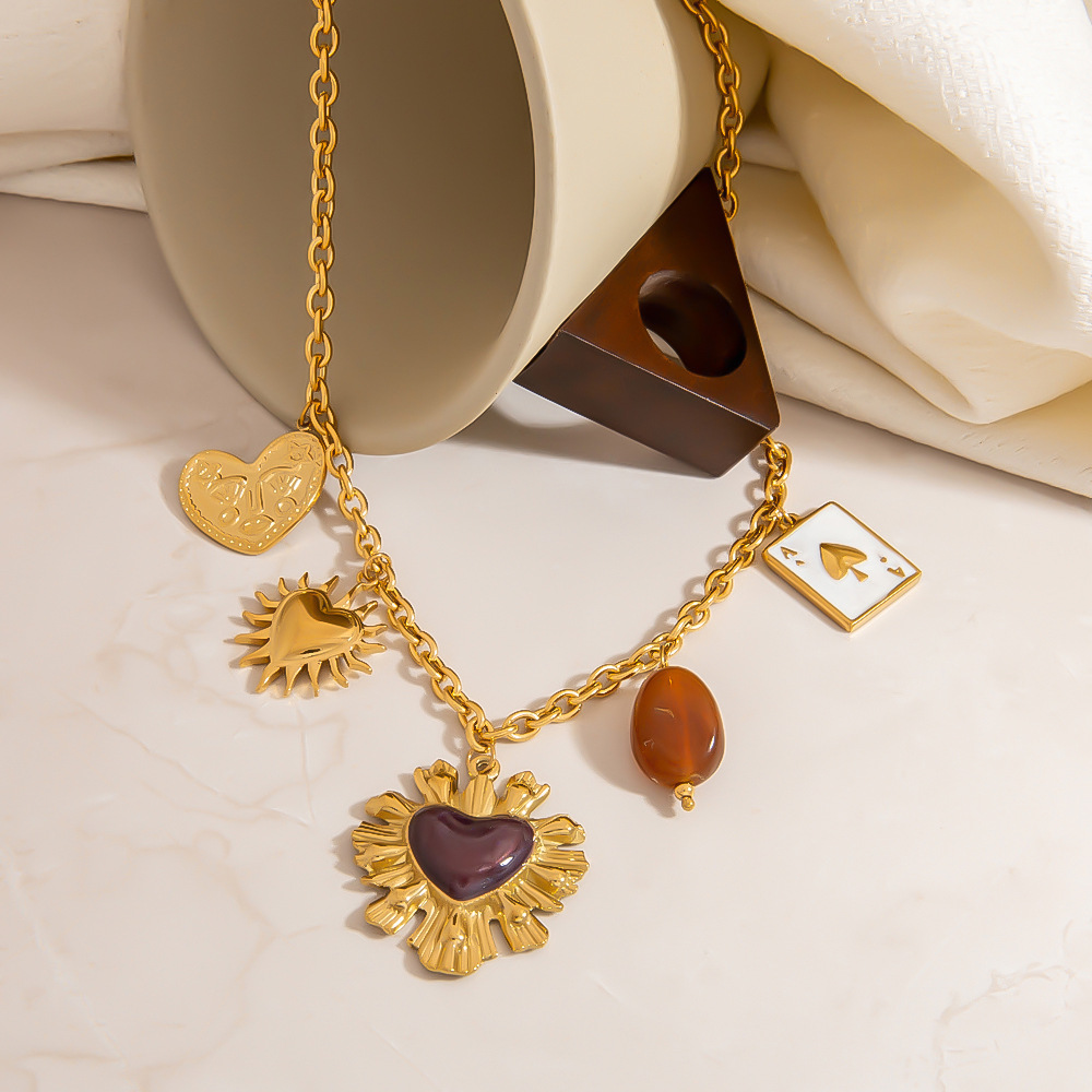 1 Piece Retro Heart Stainless Steel Gold Color Pendant Necklace Picture3
