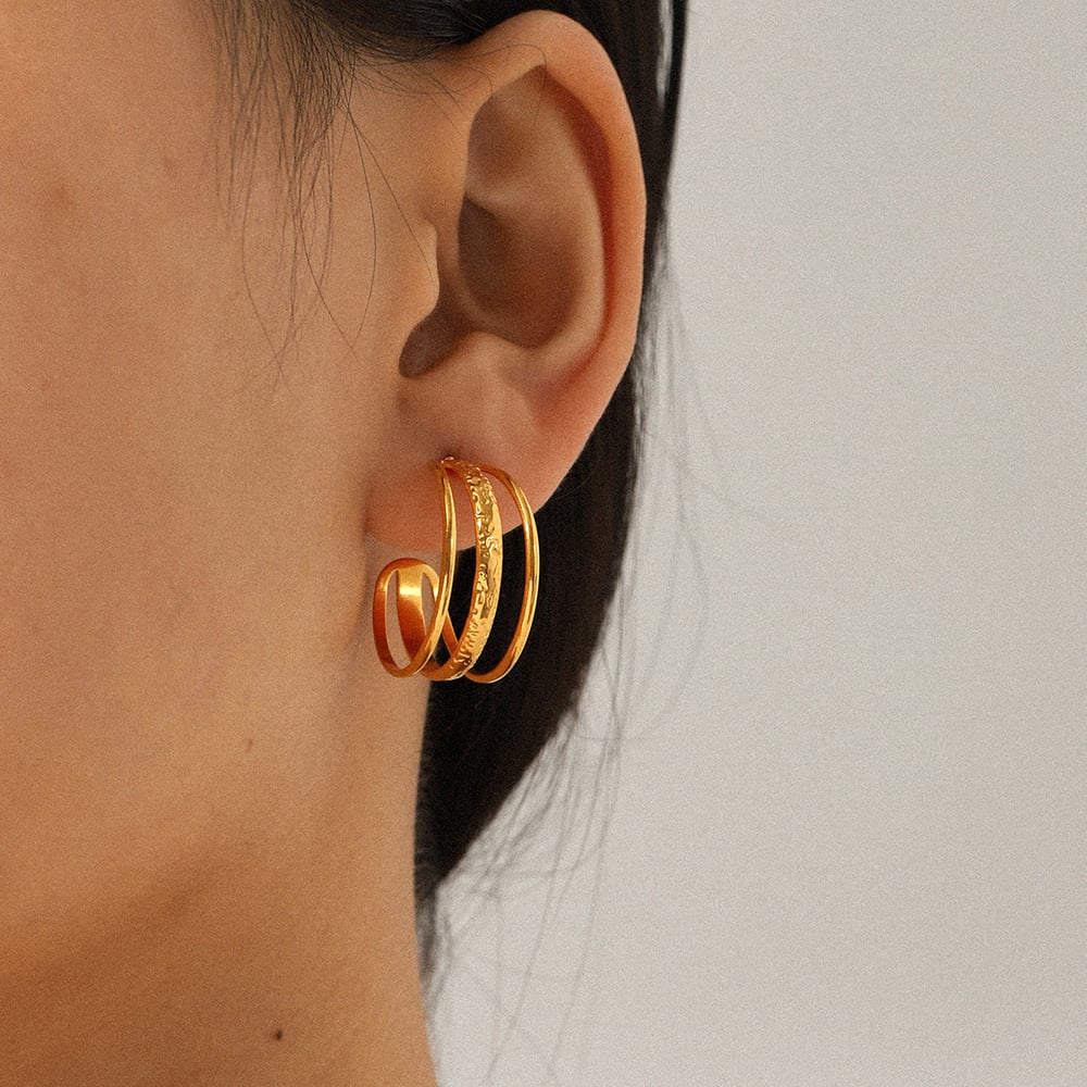 1 Pair C-shape Hollowed-out Stainless Steel Gold Color Hoop Earrings h5Picture5