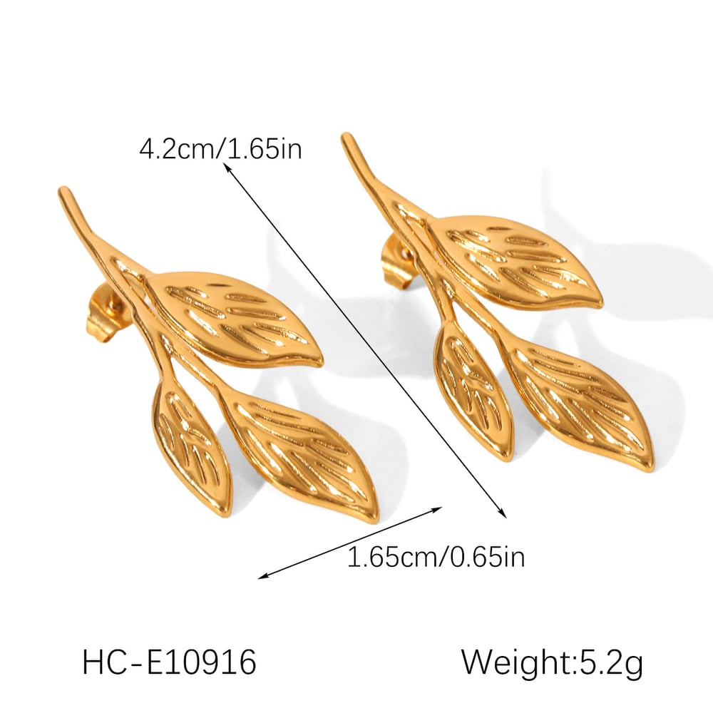 1 Paar einfache Blatt-Ohrstecker aus Edelstahl in Goldfarbe für Damen Bild2