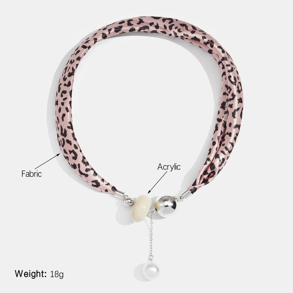 1 Piece Retro Leopard Fabric Pendant Necklace h5Picture2