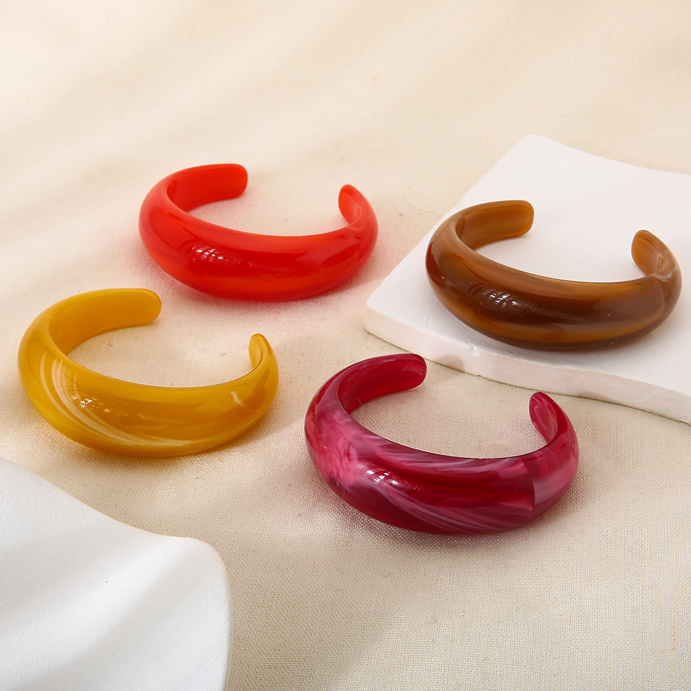 1 Piece Simple Series Retro Gradient Color Resin Women's Cuff Bracelets h5Picture3