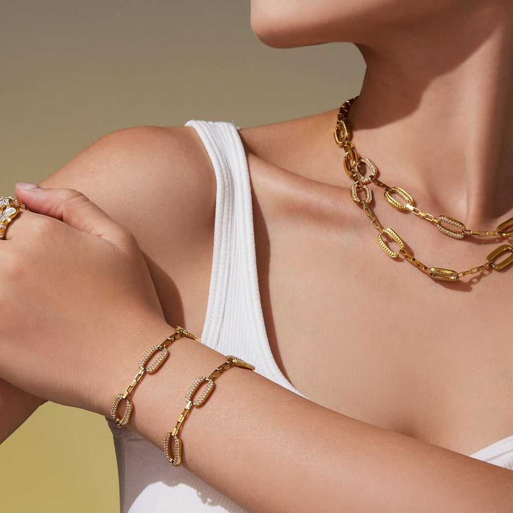 Gestaltbare rechteckige Schmucksets aus Edelstahl mit goldfarbenem Zirkonia für Damen Bild6