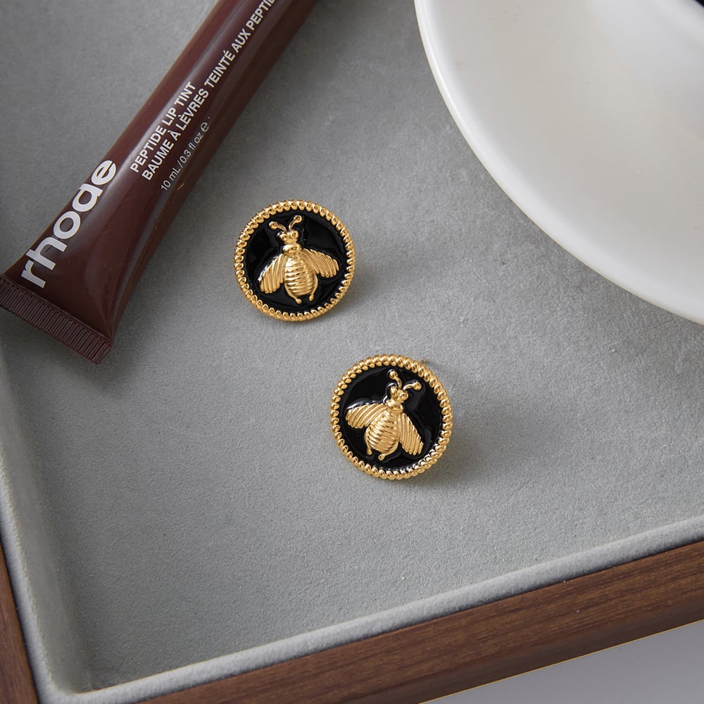 1 Pair Gorgeous Bee Pattern Stainless Steel Gold Color Women's Stud Earrings Picture5