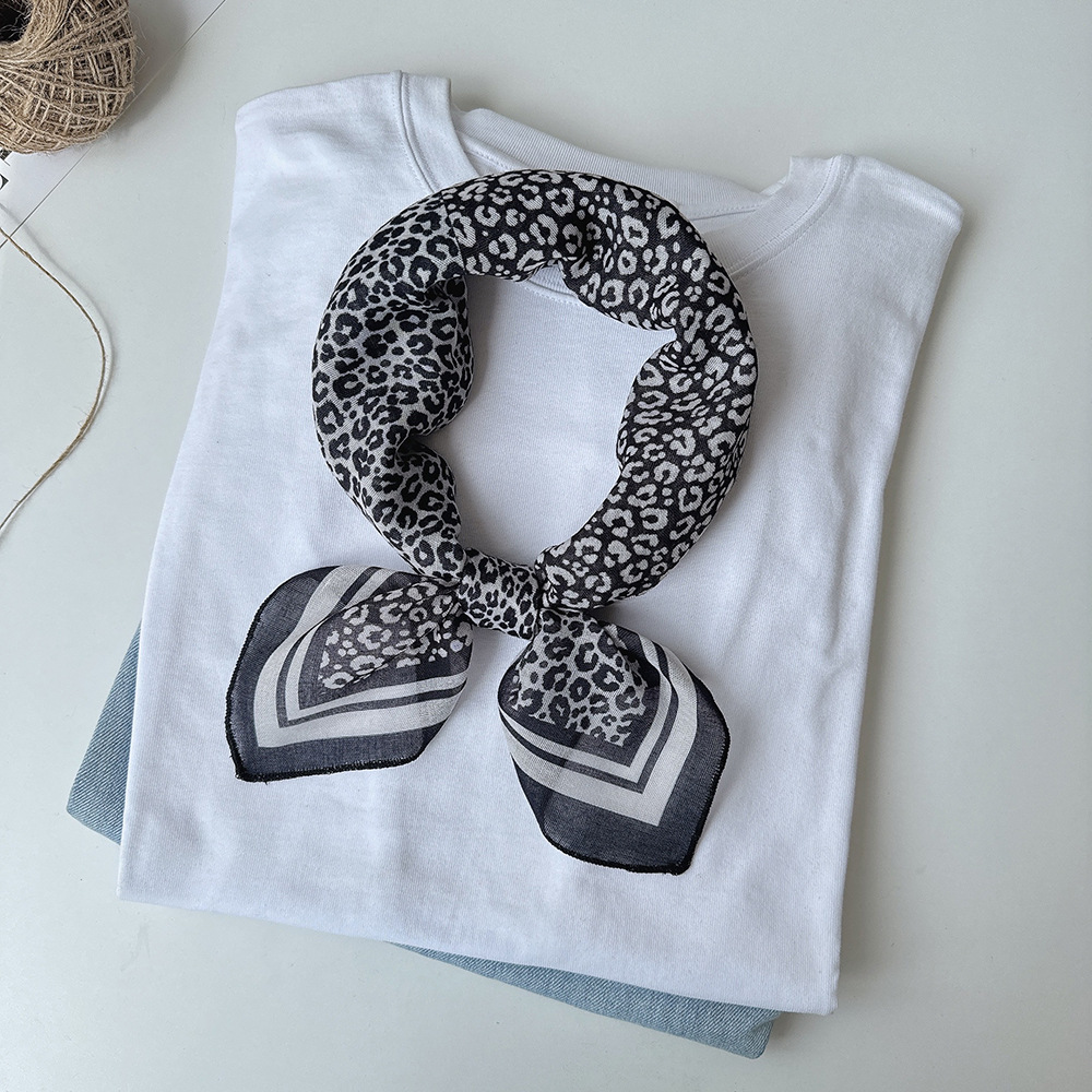1 Piece Retro Leopard Print Pattern Bandana 