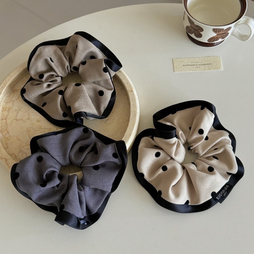 1 Piece Simple Series Retro Polka Dots Fabric Women's Scrunchies Picture3