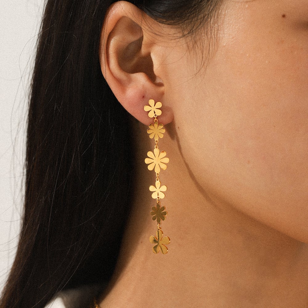 1 Pair Flower Stainless Steel Gold Color Dangle Earrings h5Picture3