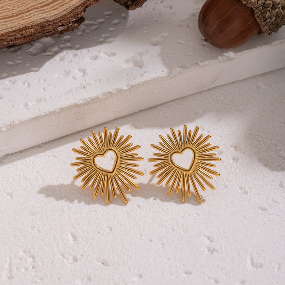 1 paire de boucles d'oreilles à tige rétro en acier inoxydable couleur or en forme de cœur h5Image2