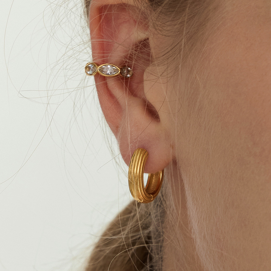 1 Pair Daily Circle Stainless Steel Gold Color Women's Hoop Earrings h5Picture3