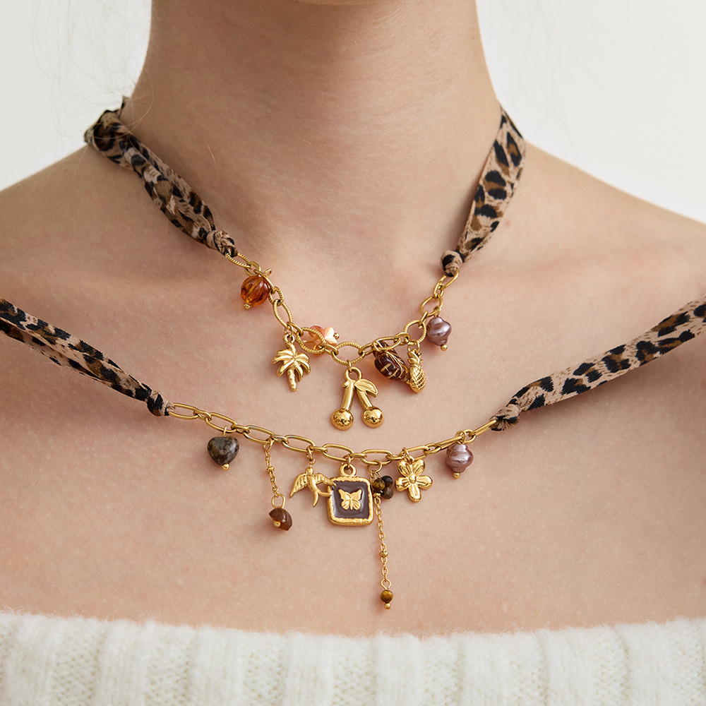 1 Piece Retro Cherry Stainless Steel Gold Color Acrylic Women's Pendant Necklaces Picture5