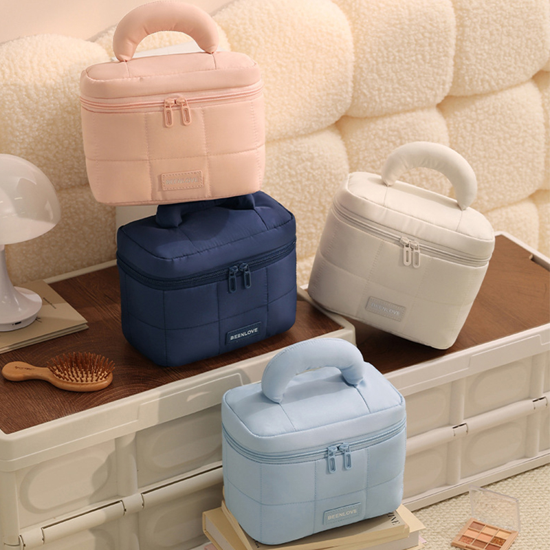 1 Stück einfarbige Puff-Make-up-Tasche Bild2