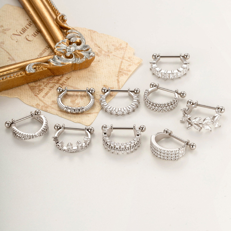 1 Piece Simple Crown Copper Gold Color Zircon Women's Piercing Earrings Picture3