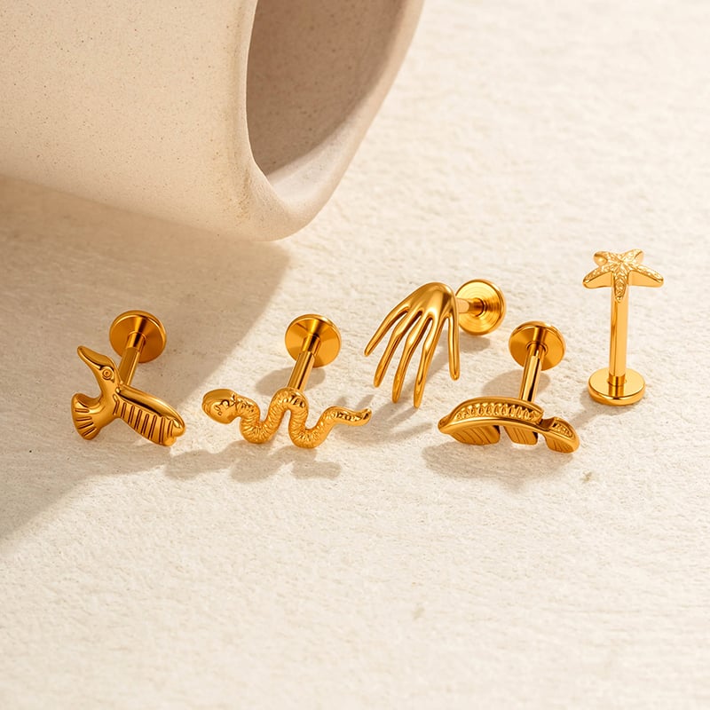 1 Piece Leaf Shape Titanium Alloy Gold Color Zircon Piercing Earring Picture3