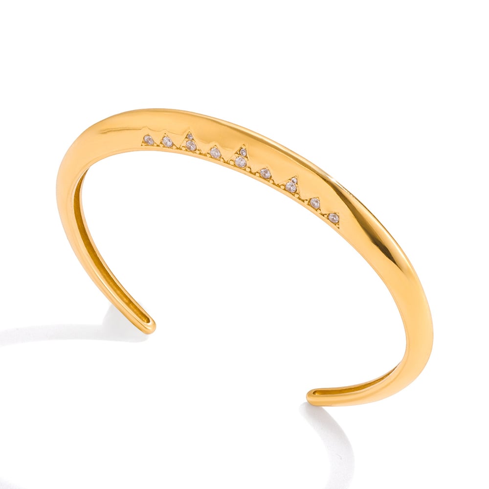 1 Piece Sleek Triangle Stainless Steel Gold Color Women's Cuff Bracelets