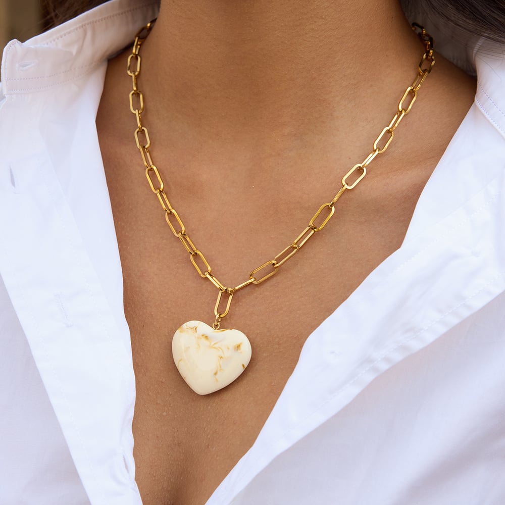 1 Piece Bohemian Heart Stainless Steel Gold Color Acrylic Women's Pendant Necklaces Picture3