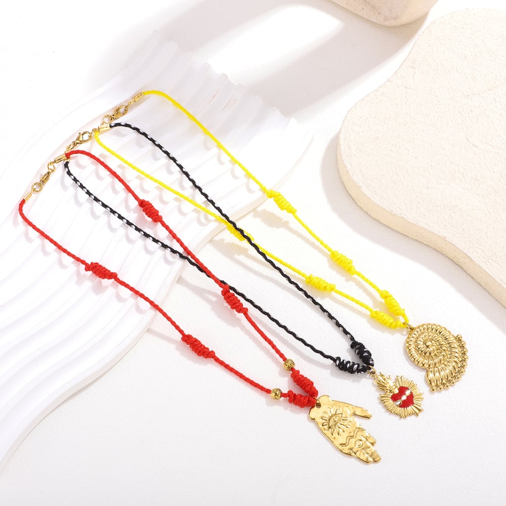 1 collar con colgante de concha encantadora de acero inoxidable color dorado para mujer Imagen4