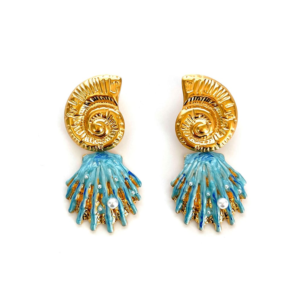 1 Pair Enamel Shell Gold Color Drop Earrings