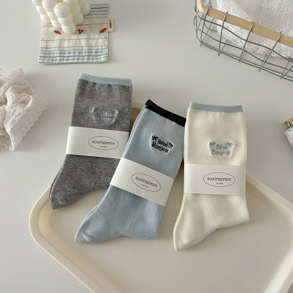 1 Pair Embroidered Letter Pure Cotton Women's Mid-Calf Socks h5Picture3