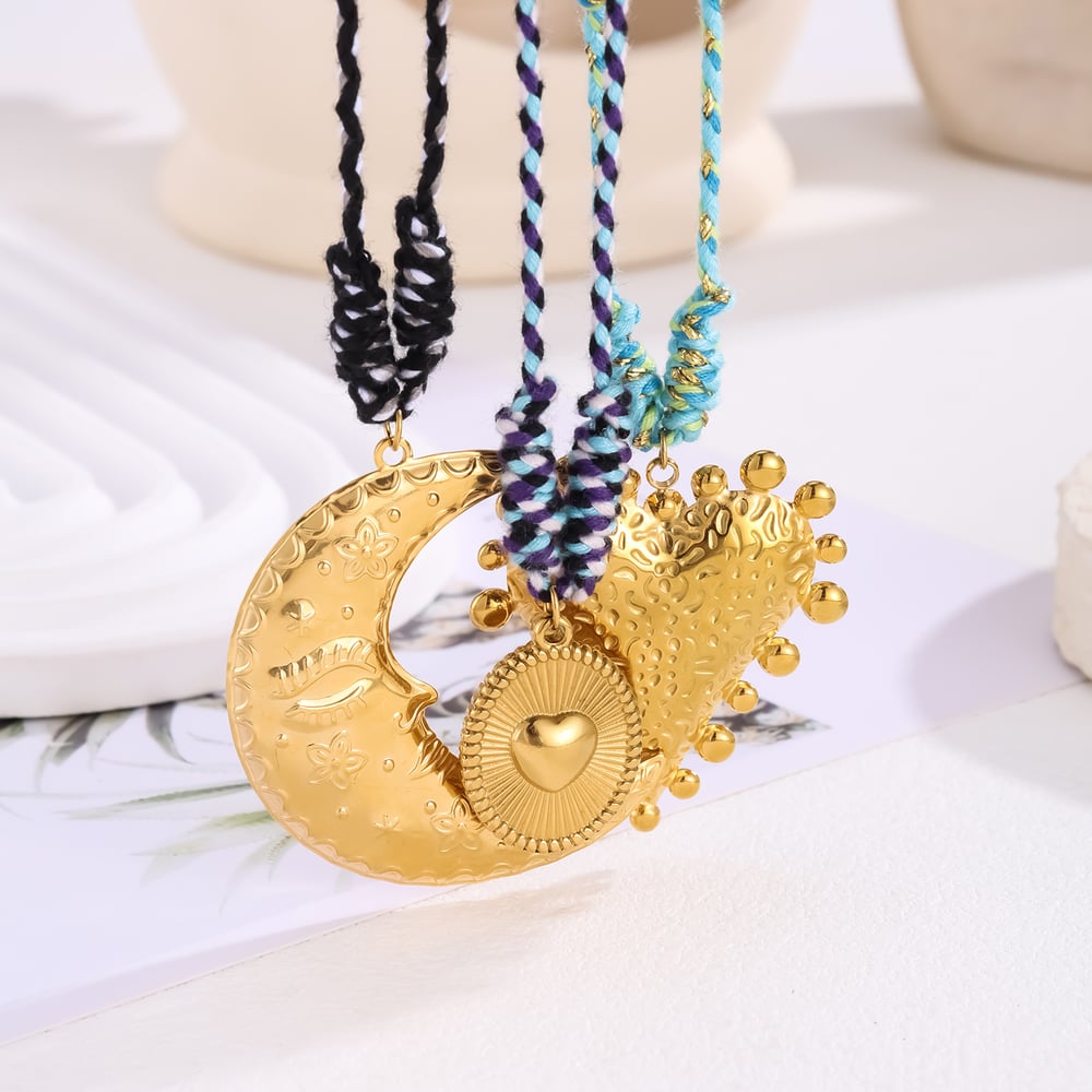 Collar con colgante clásico de luna de acero inoxidable para mujer, 1 pieza Imagen3