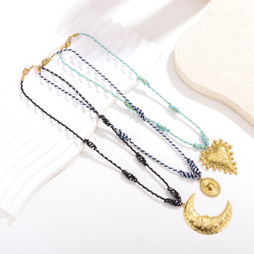 Collar con colgante clásico de luna de acero inoxidable para mujer, 1 pieza Imagen4