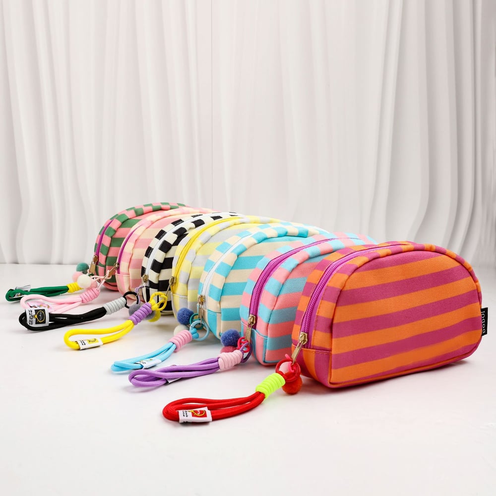 1 Piece Simple  Casual Strip Fabric Women's Makeup Bags Picture2