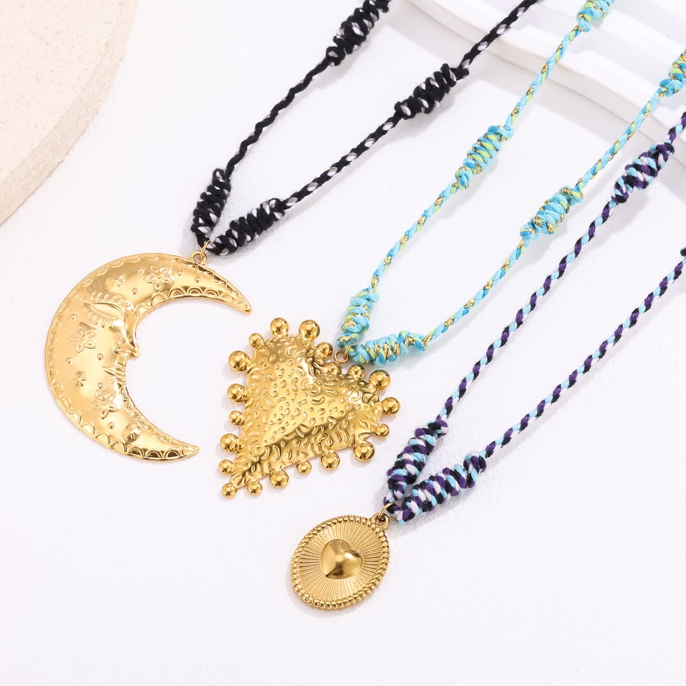 Collar con colgante clásico de luna de acero inoxidable para mujer, 1 pieza Imagen2