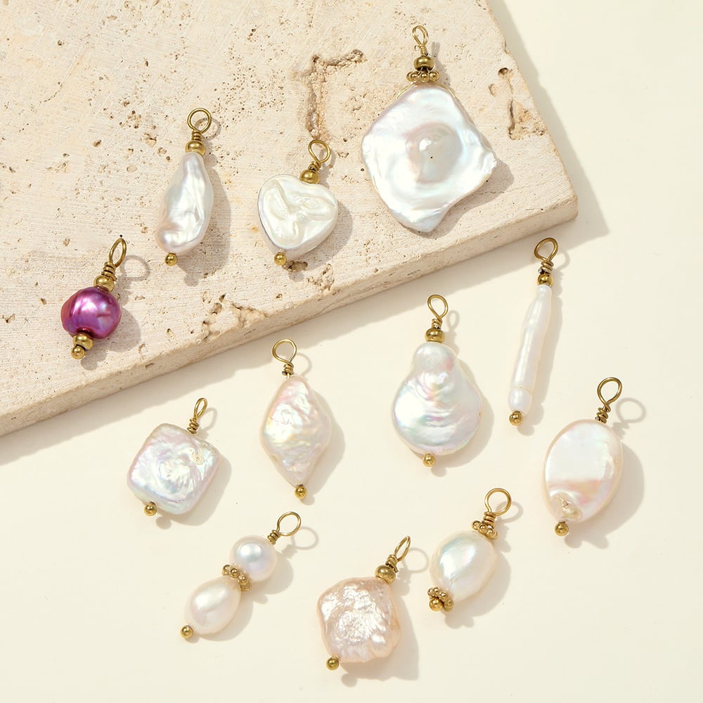 1 Piece Gorgeous Irregular Shape Fresh Water Pearl Women's Pendants Picture3