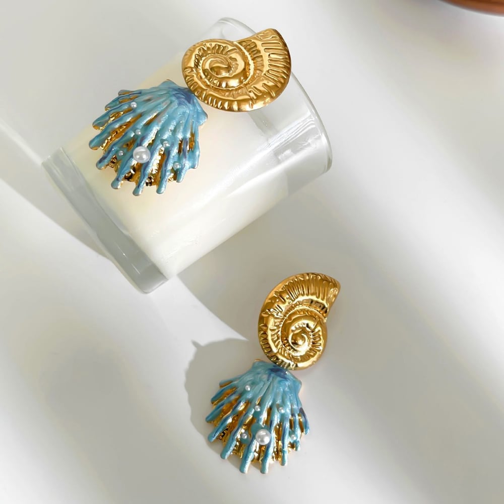 1 Pair Enamel Shell Gold Color Drop Earrings Picture4
