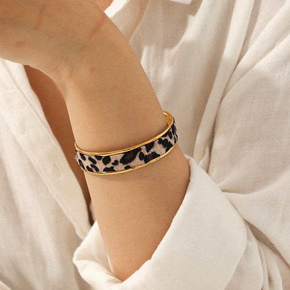 1 Piece Leopard Stainless Steel Gold Color Bangle Picture4