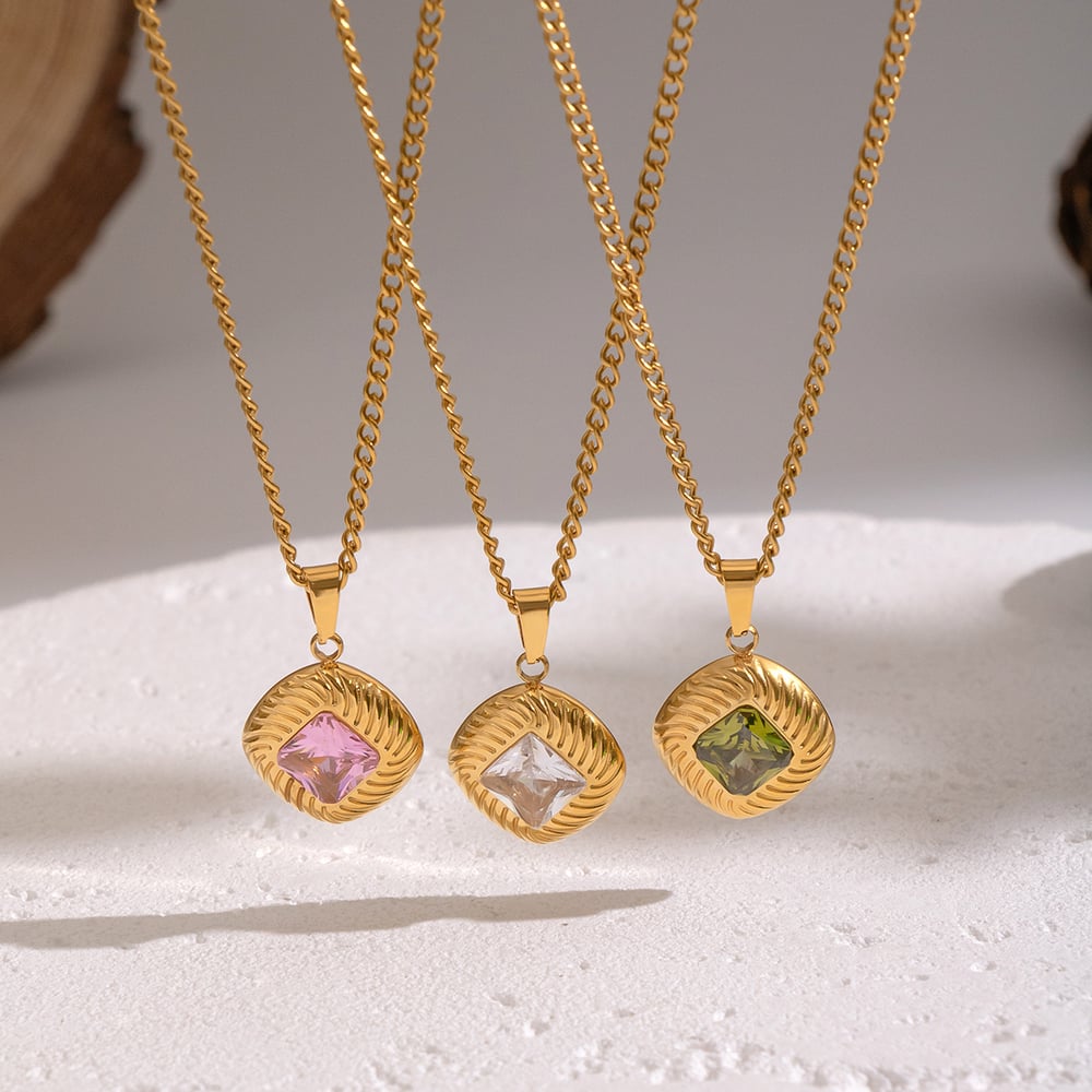 1 Piece Luxurious Plaid Pattern Stainless Steel Gold Color Zircon Pendant Necklace Picture4
