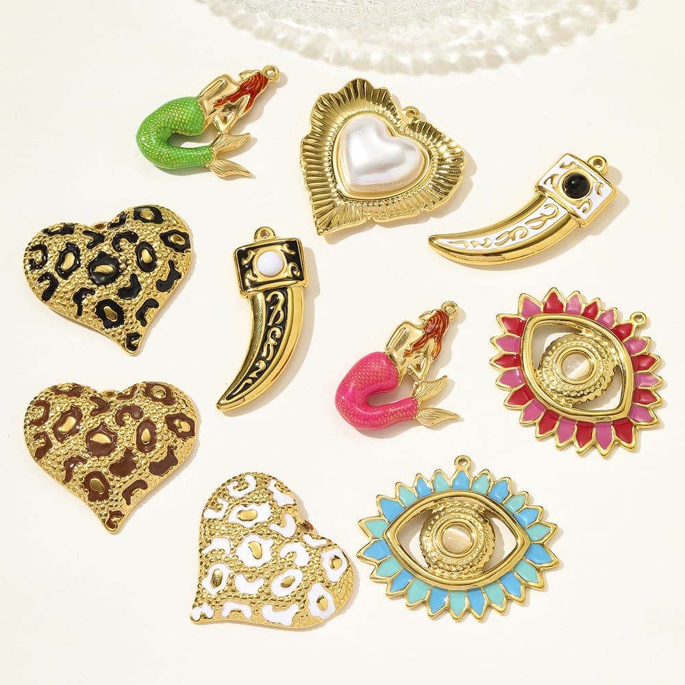 1 Piece Dazzling Devil's Eye Stainless Steel Women's Pendants Picture4