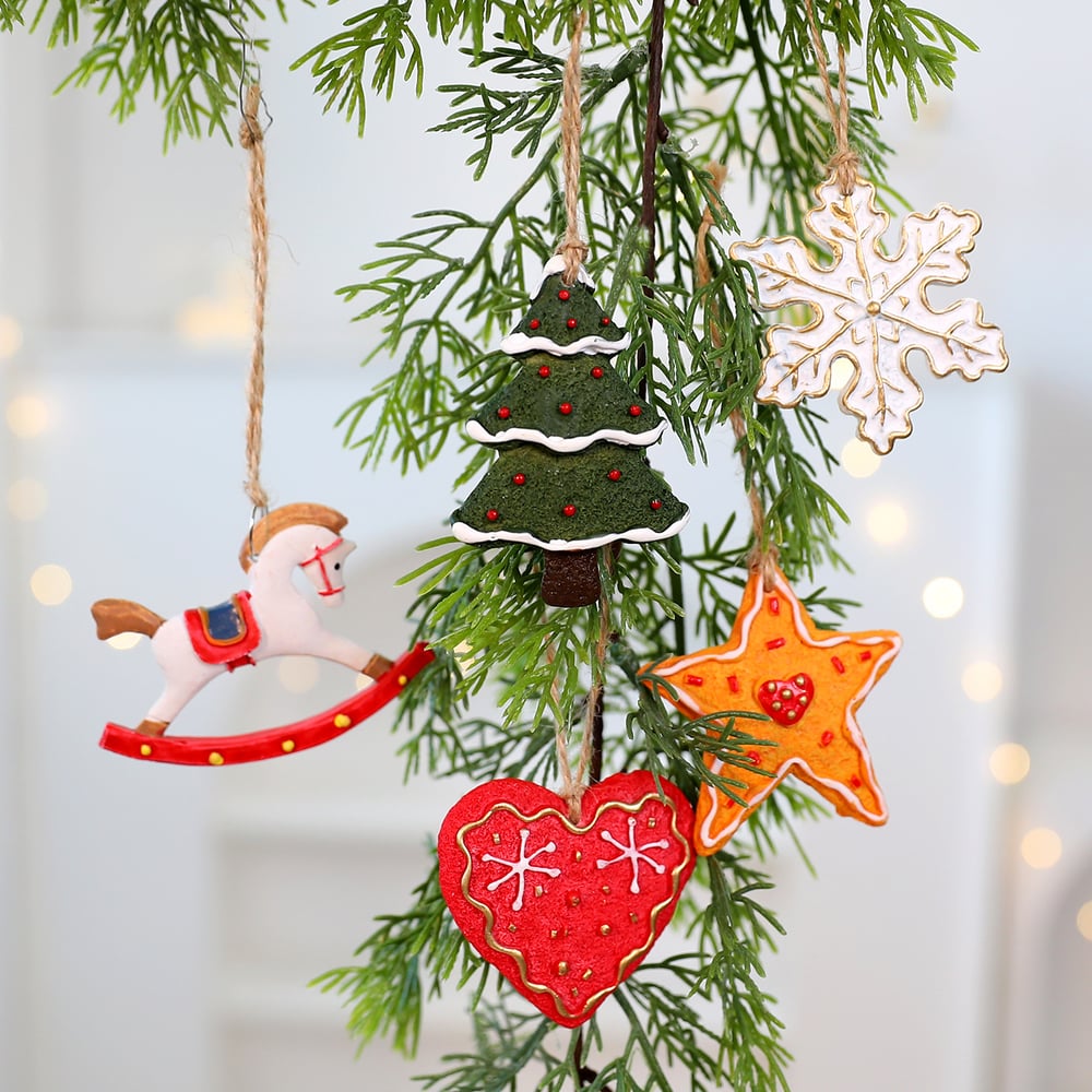 1 Piece Classic Christmas Resin Women's Party Supplies Picture3