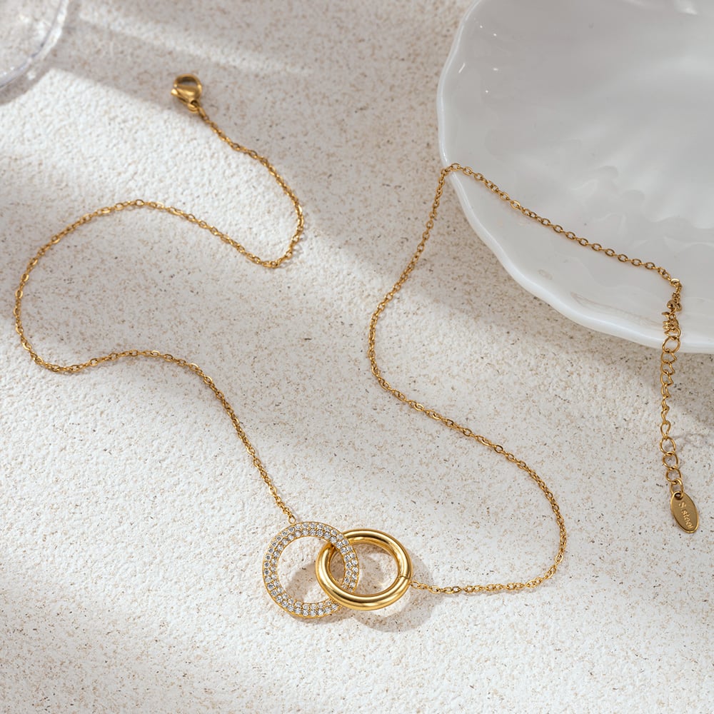 Halsketten-Set aus Edelstahl mit zwei Ringen Bild4