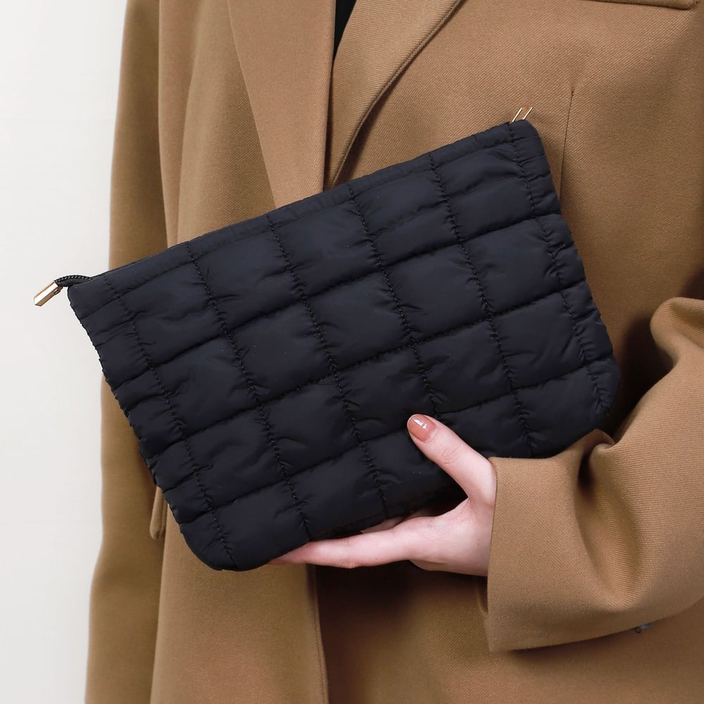 1 Stück einfarbige, geknitterte, wolkenförmige Kosmetiktasche für Damen Bild3