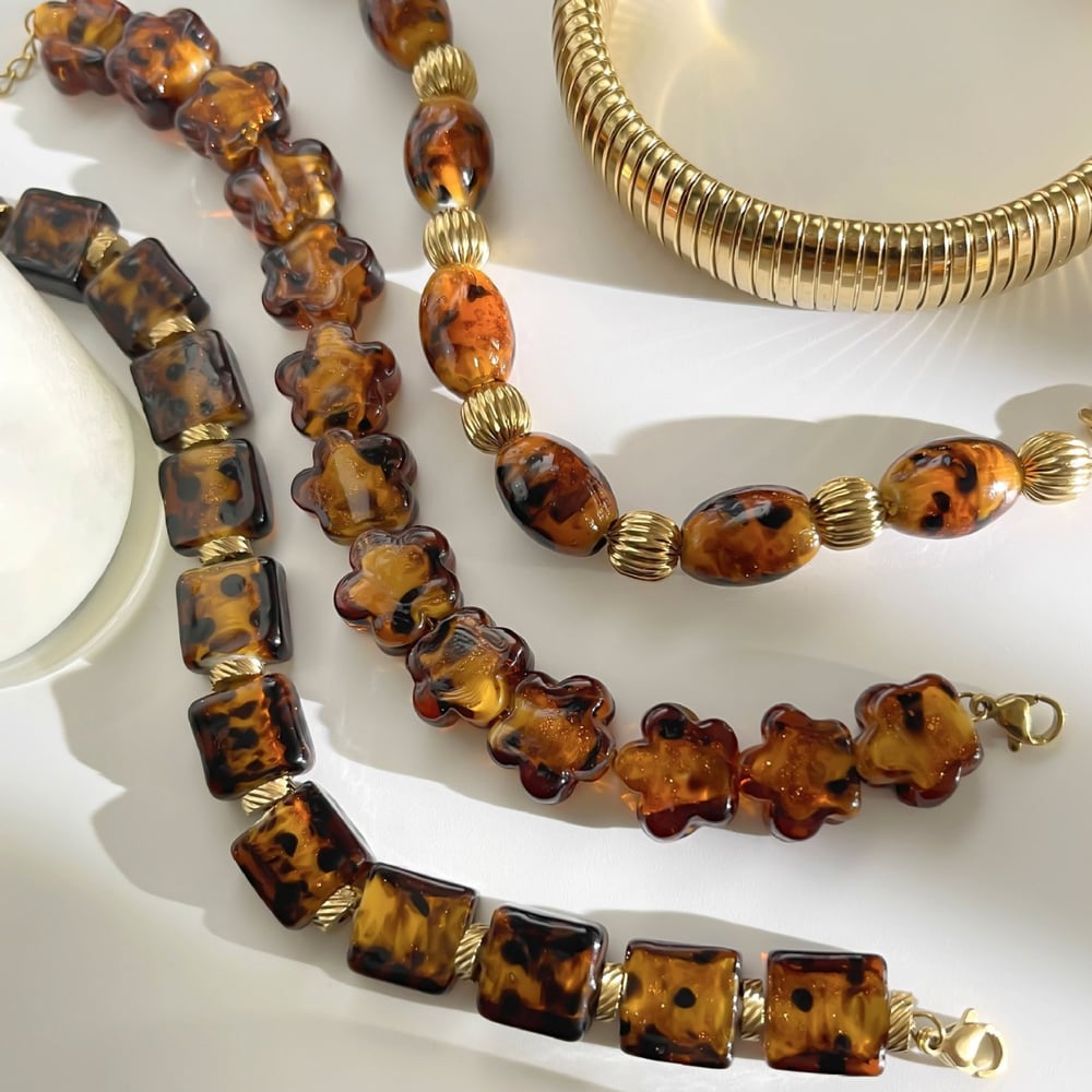 Braccialetto con perline in acciaio inossidabile e perline in vetro ambrato da 1 filo Immagine4