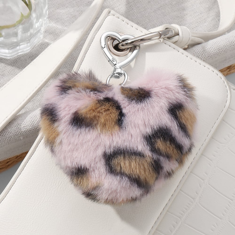 1 Piece Retro Plush Heart Leopard Print Bag Charm Picture4