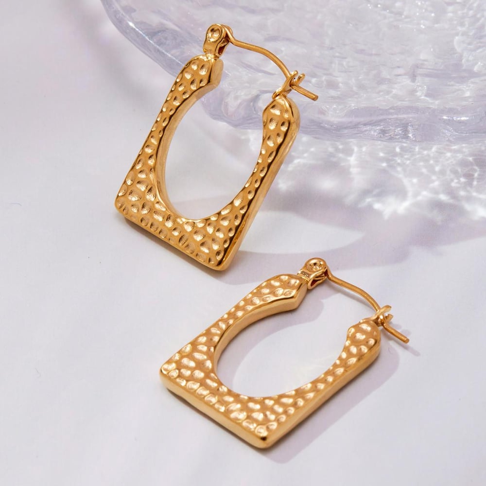 1 Paar rechteckige Ohrhänger mit Hammerschlagmuster aus Edelstahl in Goldfarbe für Damen Bild4