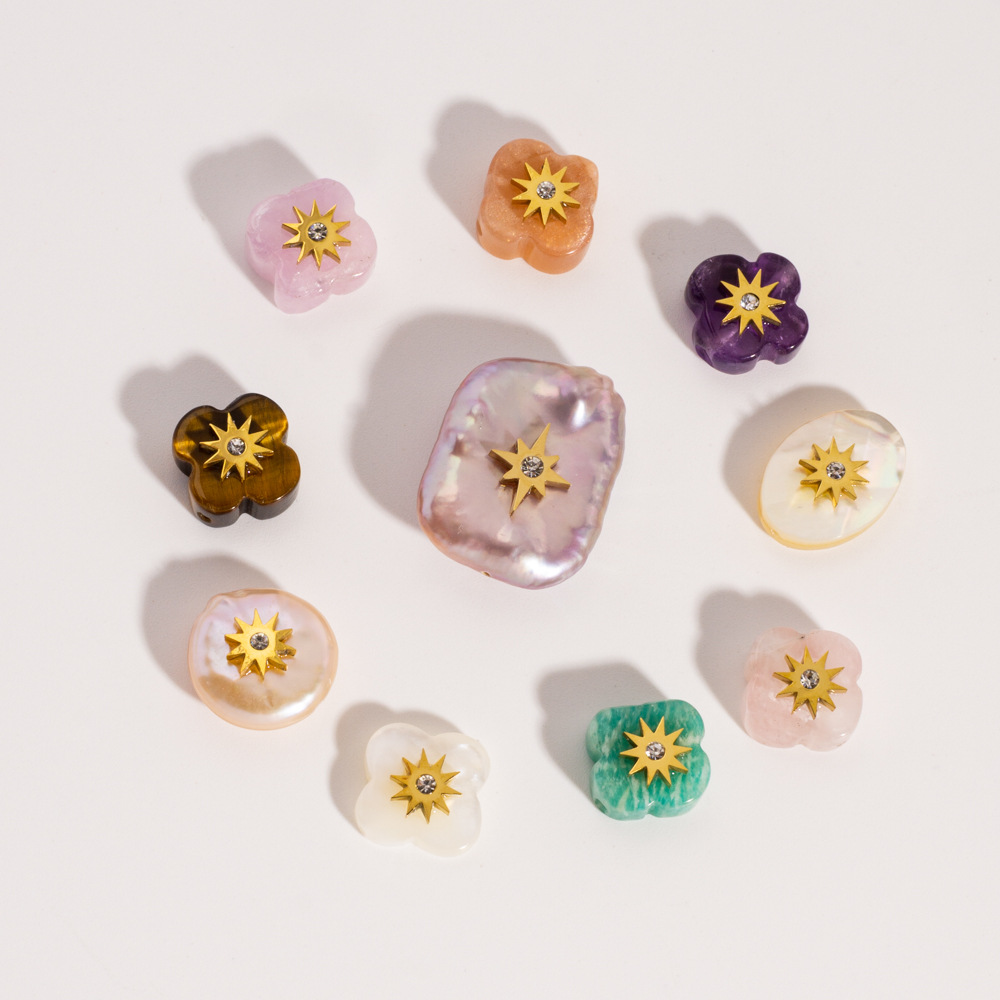 1 pendentif simple à faire soi-même en perles artificielles soleil de forme irrégulière Image2