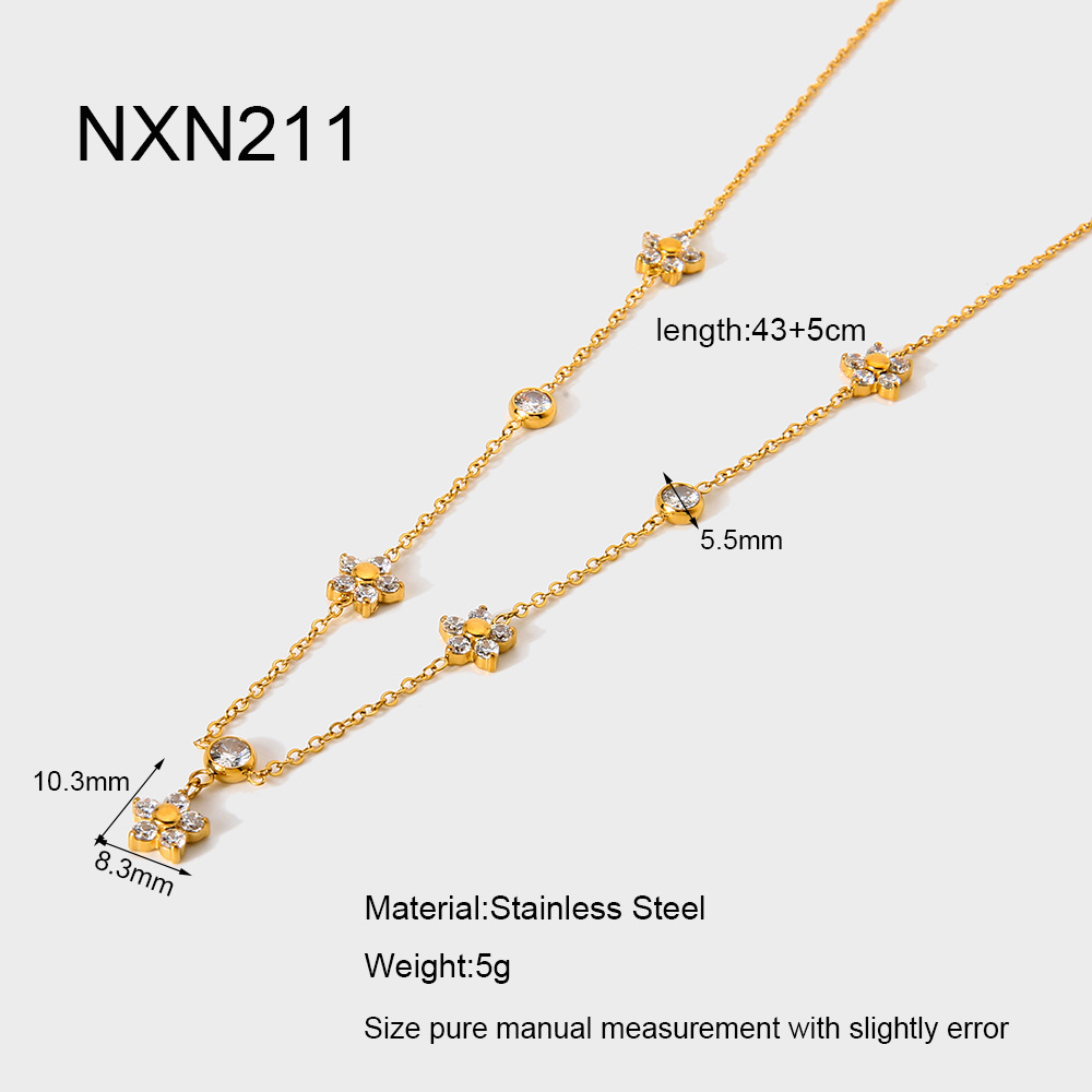 1-teilige Halskette mit Anhänger aus Edelstahl in Goldfarbe mit Zirkonia-Blumenmotiv 