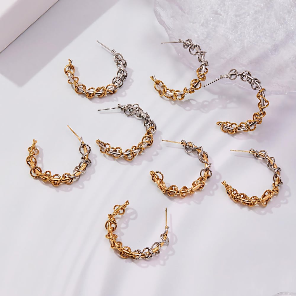 1 Paar Damen-Creolen aus Edelstahl in Gold- und Silbertönen Bild4