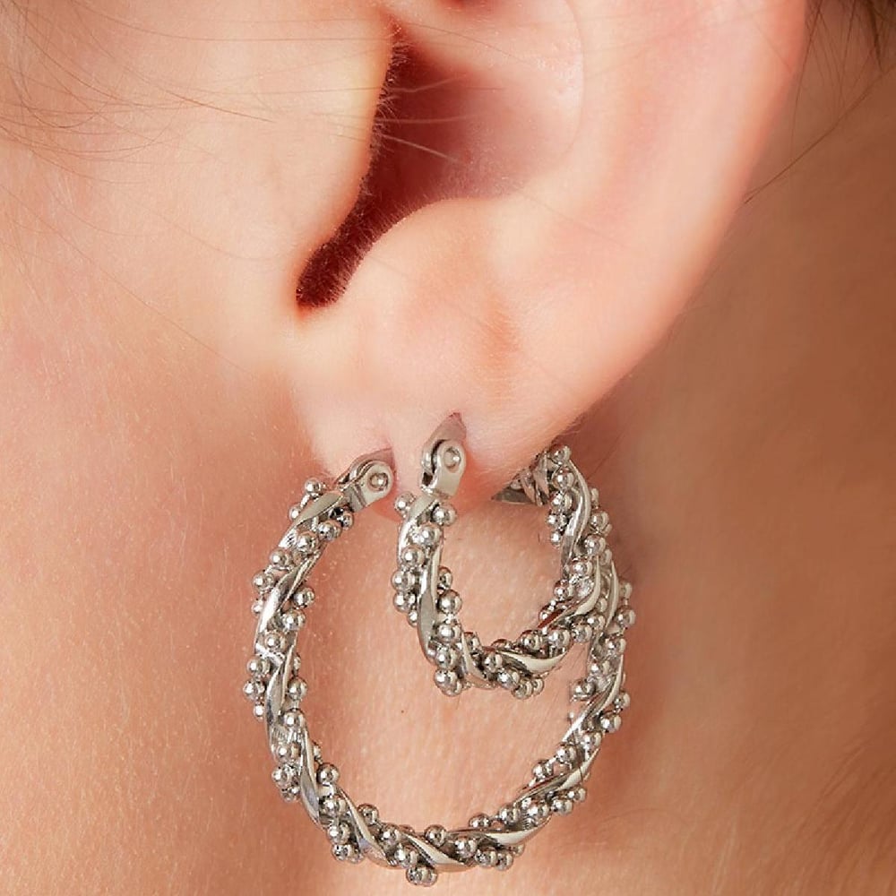 Orecchini a cerchio perle intrecciate multiple piccole argento Immagine3