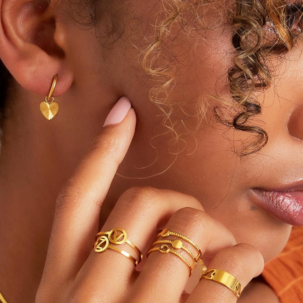 Orecchini in acciaio inox a forma di cuore Immagine2