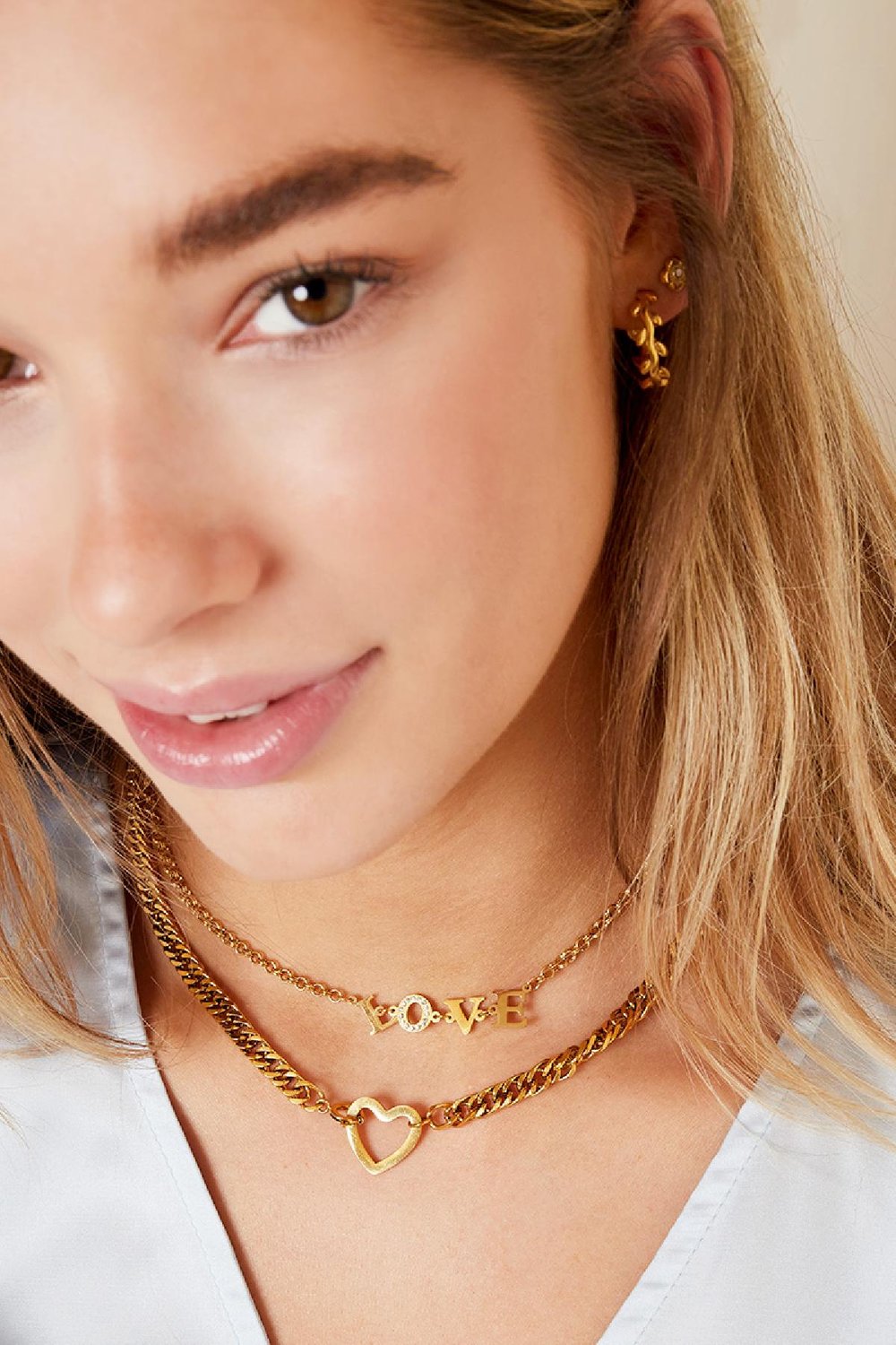 Edelstahl Halskette Text love kleine funkelnde Steine  Bild2