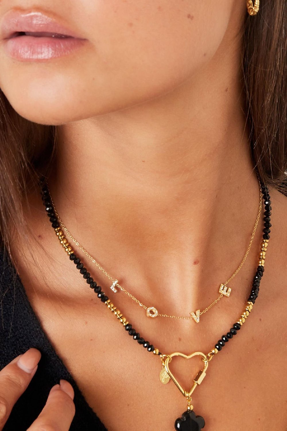 collar de acero inoxidable letras love  Imagen3