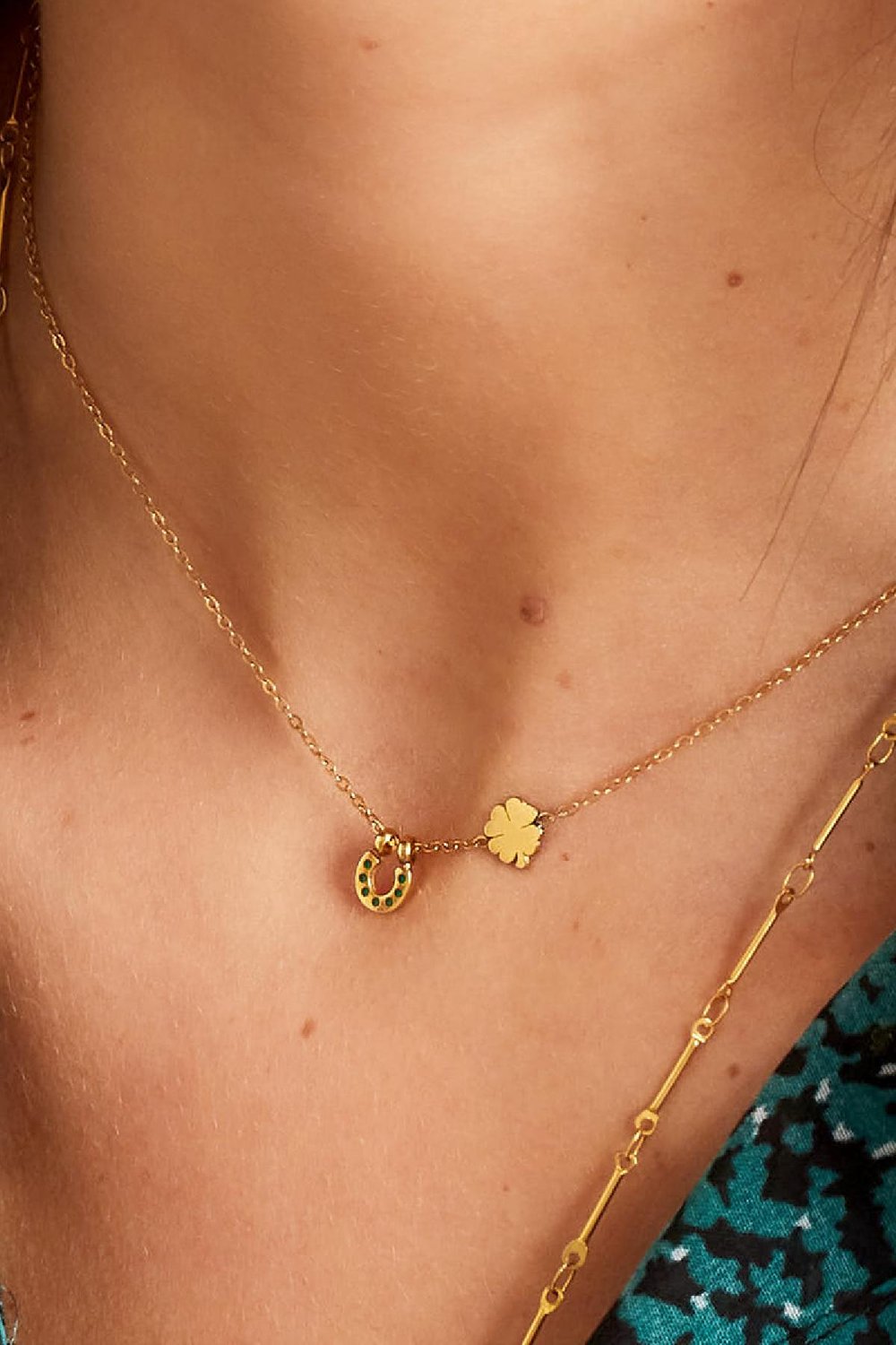 Halskette mit Hufeisen und Klee Goldfarbe Edelstahl Bild4
