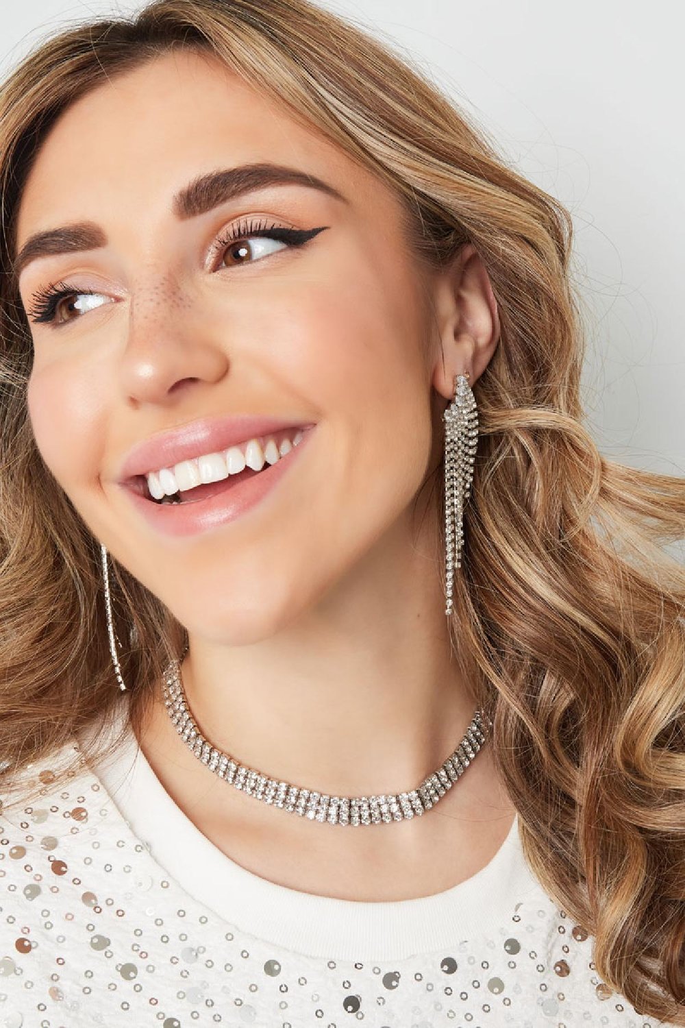 Necklace festive rhinestones - Holiday essentials Green & Silver Color Copper Picture2