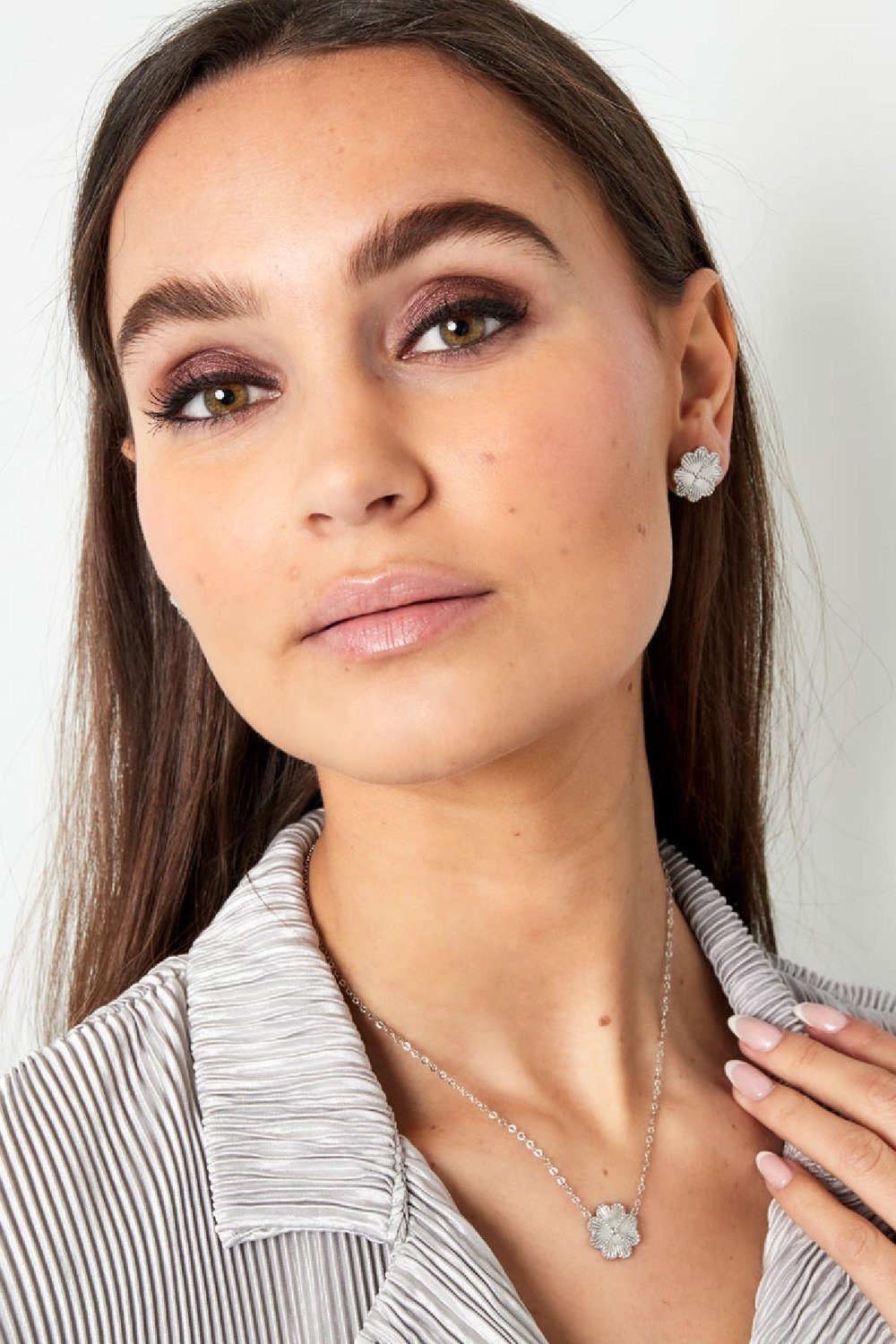 Halskette Blume Goldfarbe Edelstahl Bild2