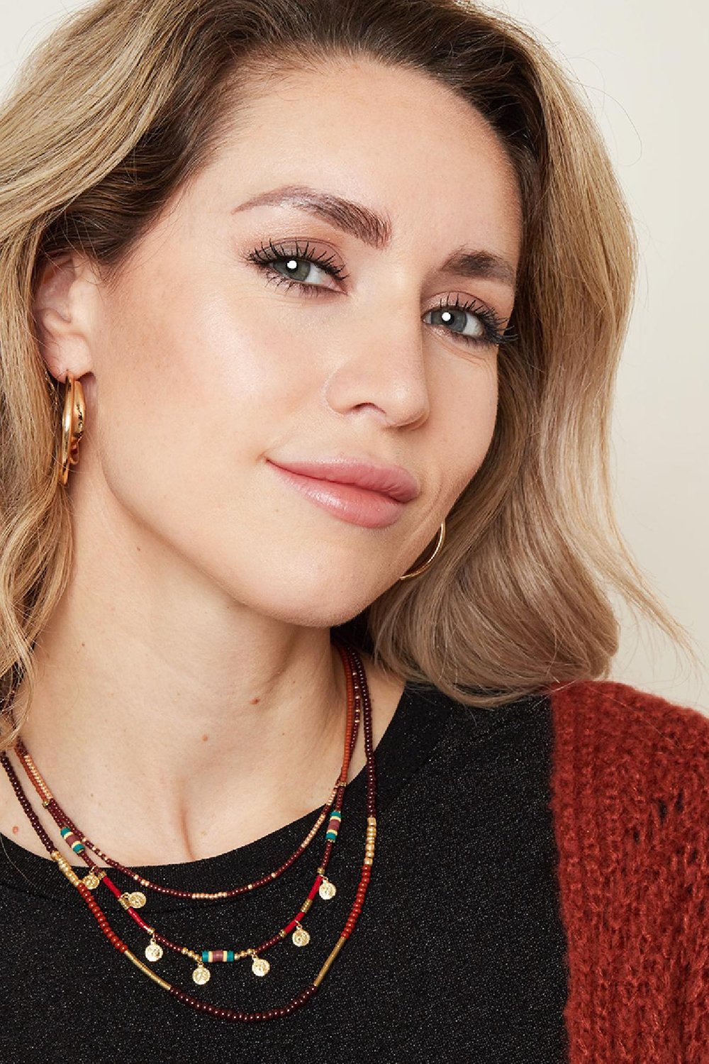 Collar Layers of Beads Azul Cobre h5Imagen3